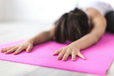 Lecsaptak a jógaoktatóra – spirituális fejlődésre hivatkozva lányokat zsákmányolt ki szexuálisan